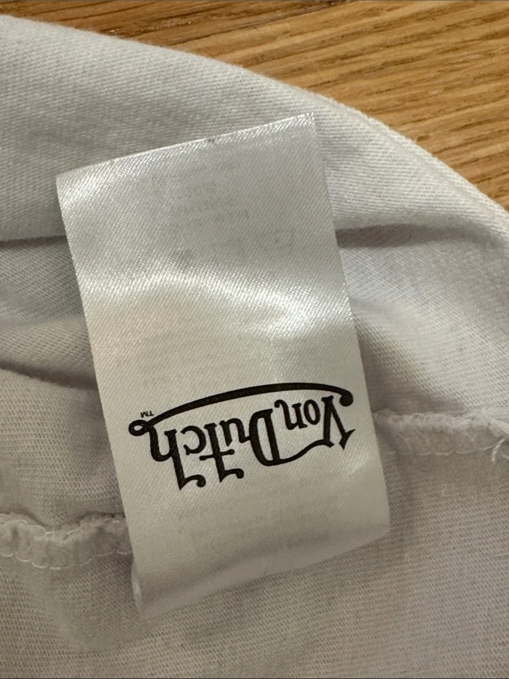 Von Dutch White Tee with Black Star Logo - Picture 7 of 7